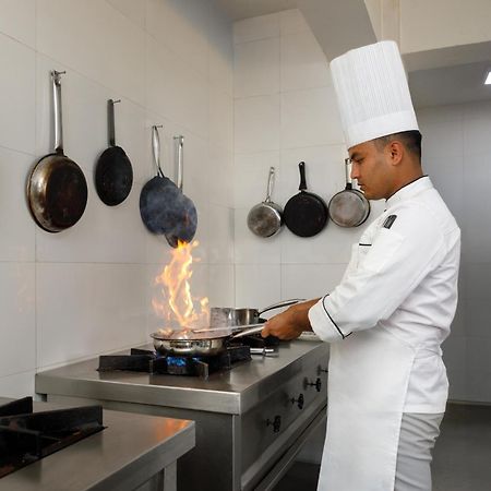Le Glamour Resort & Wellness Spa Pokhara Zewnętrze zdjęcie