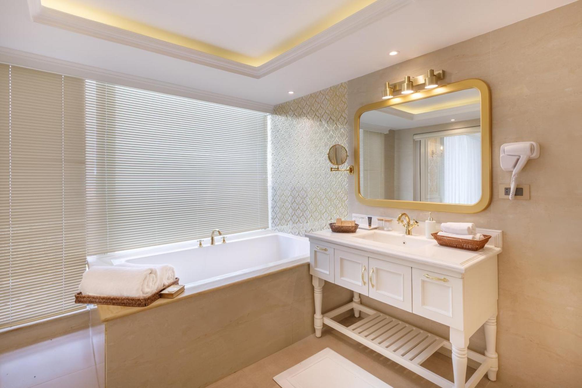 Le Glamour Resort & Wellness Spa Pokhara Zewnętrze zdjęcie