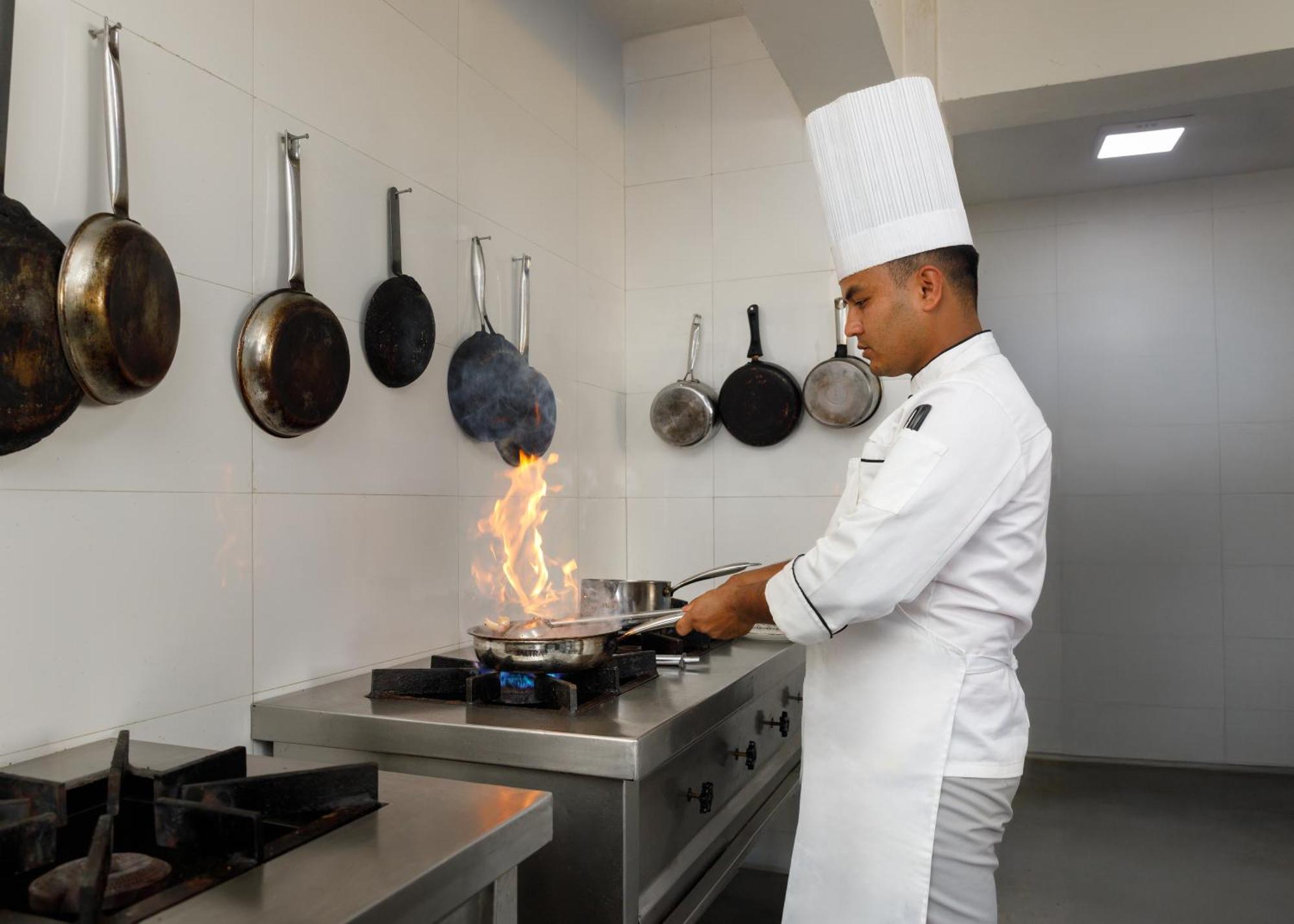Le Glamour Resort & Wellness Spa Pokhara Zewnętrze zdjęcie